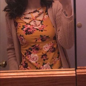 🌻Flower print half sleeve